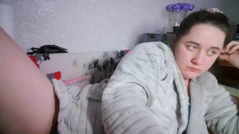 skyressie333 online show from February 20, 2025, 8:47 pm