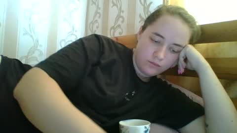 skyressie333 online show from August 2, 2026, 7:40 am