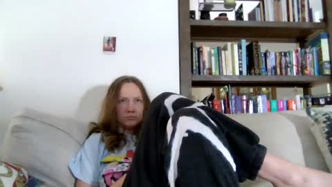 Sky Winters online show from July 28, 2026, 3:21 pm