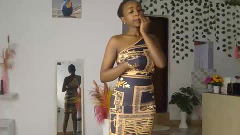 Snapshot of skyy_brown chatting on May 27, 2026, 12:51 am Bella online show from May 27, 2026, 12:51 am