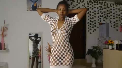 Snapshot of skyy_brown chatting on May 30, 2026, 1:57 am Bella online show from May 30, 2026, 1:57 am