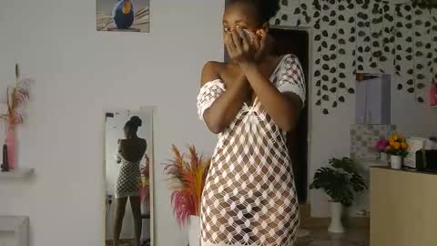 Snapshot of skyy_brown chatting on May 31, 2026, 12:19 am Bella online show from May 31, 2026, 12:19 am