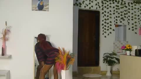 Snapshot of skyy_brown chatting on June 4, 2026, 2:28 am Bella online show from June 4, 2026, 2:28 am