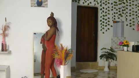 Snapshot of skyy_brown chatting on June 5, 2026, 1:34 am Bella online show from June 5, 2026, 1:34 am