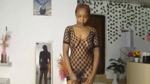 Snapshot of skyy_brown chatting on June 11, 2026, 2:53 am Bella online show from June 11, 2026, 2:53 am