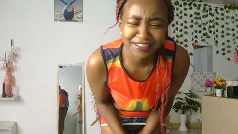 Snapshot of skyy_brown chatting on June 27, 2026, 1:10 am Bella online show from June 27, 2026, 1:10 am