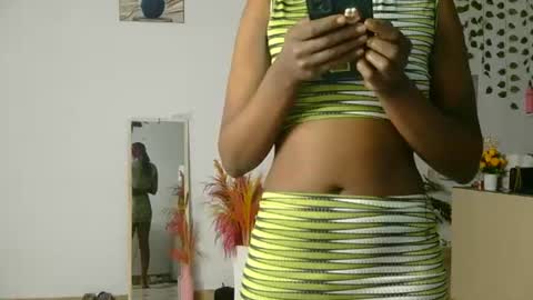 Snapshot of skyy_brown chatting on July 5, 2026, 12:39 am Bella online show from July 5, 2026, 12:39 am
