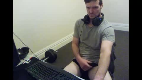 Snapshot of sl4ve_4_daddy chatting on July 1, 2026, 4:40 pm Slave For Daddy online show from July 1, 2026, 4:40 pm