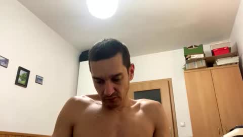 slabyhrac online show from September 14, 2025, 12:43 am