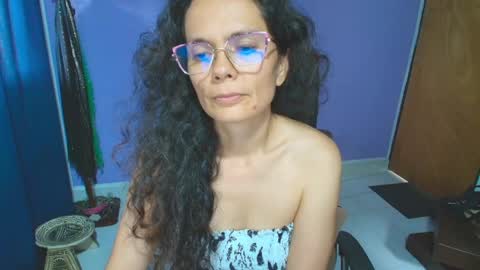 Snapshot of slavefuck chatting on June 2, 2026, 8:33 pm SlaveFuck online show from June 2, 2026, 8:33 pm