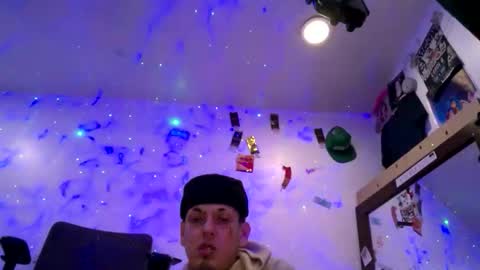 Sleazyycarlitx online show from November 12, 2025, 7:09 am