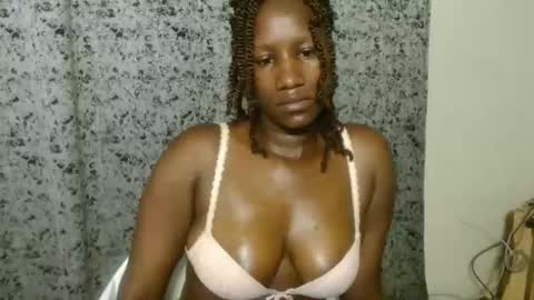 Snapshot of sleekmellanin chatting on September 11, 2025, 10:37 am sleekmellanin online show from September 11, 2025, 10:37 am