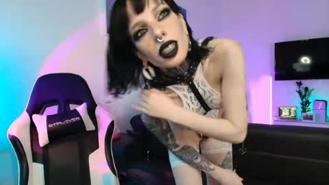 sleeperly online show from June 19, 2026, 10:02 pm