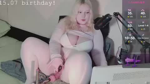 SleepyHeadCat online show from July 9, 2026, 10:14 pm