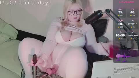 SleepyHeadCat online show from July 11, 2026, 10:22 pm
