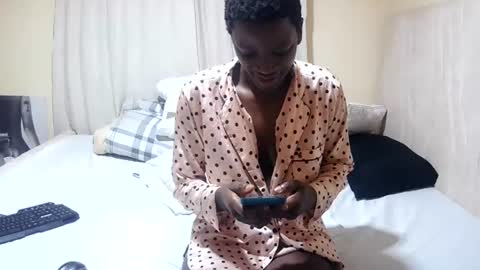 Snapshot of slender_sweetbabe chatting on June 30, 2026, 10:49 am slender_sweetbabe online show from June 30, 2026, 10:49 am