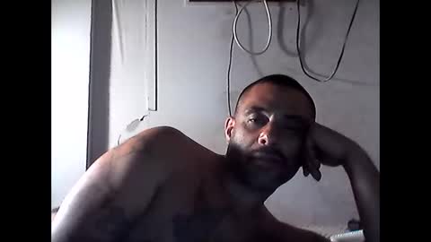 slickstre online show from June 9, 2026, 9:32 am