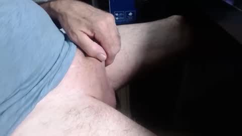 Snapshot of sliderguy699 chatting on October 13, 2025, 1:05 am sliderguy699 online show from October 13, 2025, 1:05 am