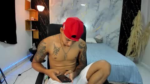 slim_master12 online show from April 27, 2026, 11:25 pm