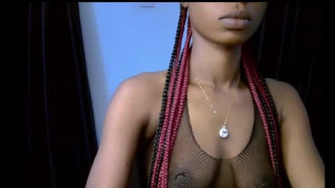 Snapshot of slim_petitqueen chatting on November 16, 2025, 6:41 am Alice online show from November 16, 2025, 6:41 am