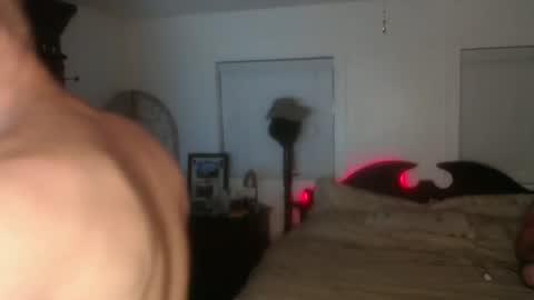 Snapshot of slimbice chatting on December 21, 2025, 3:13 am slim bilove online show from December 21, 2025, 3:13 am