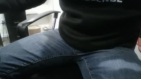 Snapshot of slimjimorange9 chatting on November 19, 2025, 10:10 pm slimjimorange9 online show from November 19, 2025, 10:10 pm