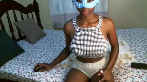 Snapshot of slimqueenbae chatting on September 14, 2025, 6:23 am slimqueenbae online show from September 14, 2025, 6:23 am