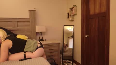 slip_inslide online show from February 22, 2026, 11:47 pm