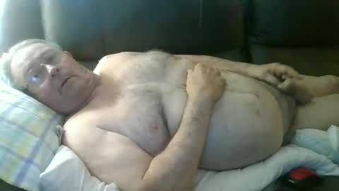 Snapshot of slippery_duck chatting on May 10, 2026, 10:53 am slippery_duck online show from May 10, 2026, 10:53 am