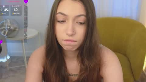 Snapshot of slow_flower chatting on November 15, 2025, 12:23 pm Emilia online show from November 15, 2025, 12:23 pm