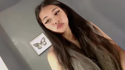 slut4attention online show from May 7, 2026, 5:46 am