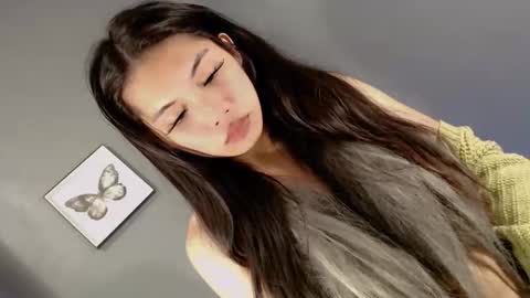 slut4attention online show from May 12, 2026, 5:48 am