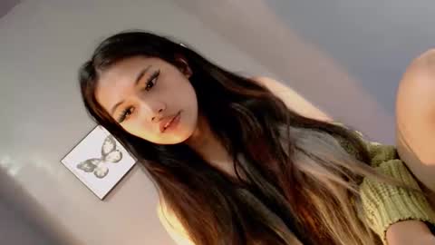 slut4attention online show from May 22, 2026, 6:09 am