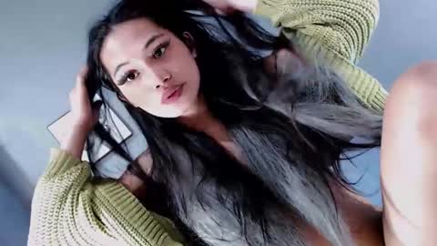 slut4attention online show from May 25, 2026, 6:08 am