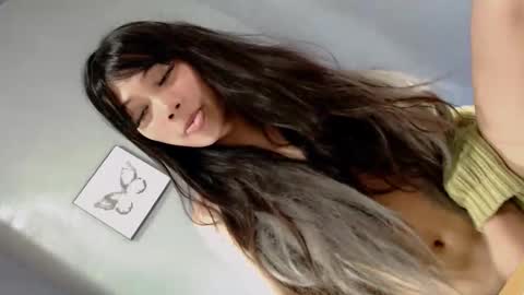 slut4attention online show from May 28, 2026, 6:10 am