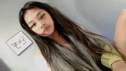 slut4attention online show from July 19, 2026, 6:50 am