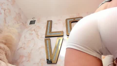 Paola  online show from February 25, 2026, 1:26 am