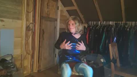 slutjennifertransxx online show from February 6, 2026, 5:23 am