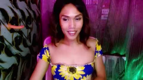 Snapshot of slutqueen_raz chatting on June 1, 2026, 11:56 am Raz online show from June 1, 2026, 11:56 am