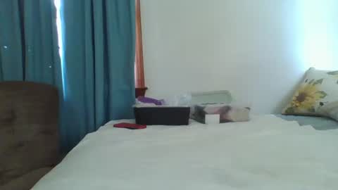 Jade and Thomas online show from February 4, 2025, 4:18 pm