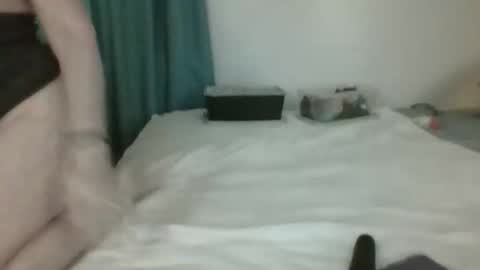 Snapshot of sluttamer72 chatting on June 11, 2026, 12:32 am Jade and Thomas online show from June 11, 2026, 12:32 am