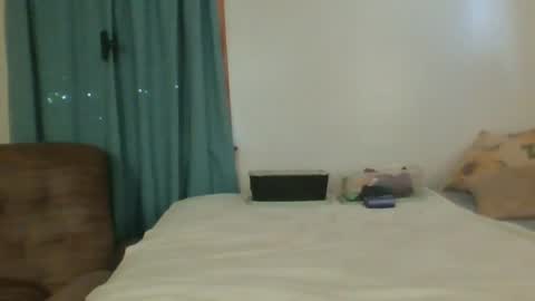 Snapshot of sluttamer72 chatting on June 21, 2026, 3:14 pm Jade and Thomas online show from June 21, 2026, 3:14 pm
