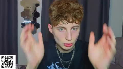 sluttsavage online show from May 24, 2026, 3:39 pm