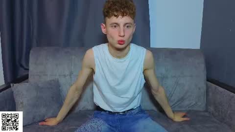 Snapshot of sluttsavage chatting on June 19, 2026, 9:29 pm sluttsavage online show from June 19, 2026, 9:29 pm