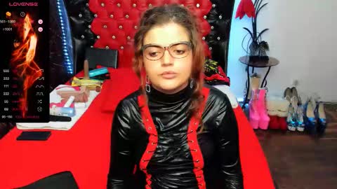 Snapshot of slutty_milf_bitch chatting on September 19, 2025, 8:09 pm Ana online show from September 19, 2025, 8:09 pm