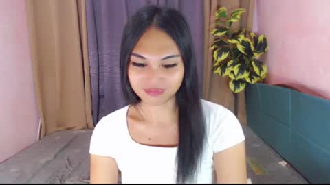 Snapshot of sluttycent chatting on March 18, 2026, 10:18 am sluttycent online show from March 18, 2026, 10:18 am