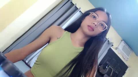 Snapshot of sluttychie chatting on February 4, 2026, 1:44 am CHIE CHIE online show from February 4, 2026, 1:44 am