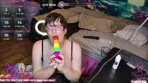 Snapshot of sluttyfrea chatting on October 24, 2025, 4:53 am Faye online show from October 24, 2025, 4:53 am