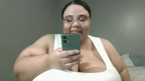 Snapshot of sluttyjess31 chatting on May 7, 2026, 2:28 am Jessica online show from May 7, 2026, 2:28 am