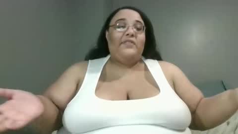 Snapshot of sluttyjess31 chatting on May 17, 2026, 2:42 am Jessica online show from May 17, 2026, 2:42 am